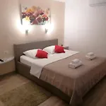 Alfa Apartmán *